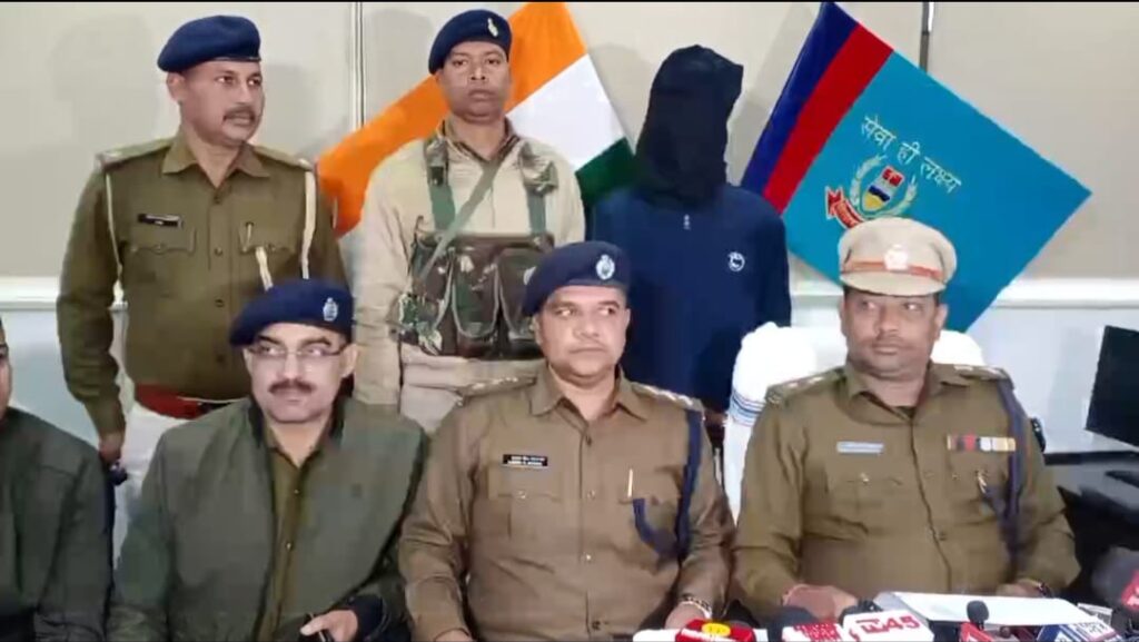 रांची पुलिस ने मोबाइल चोरी करने वाले व्यक्ति को किया गिरफ्तार