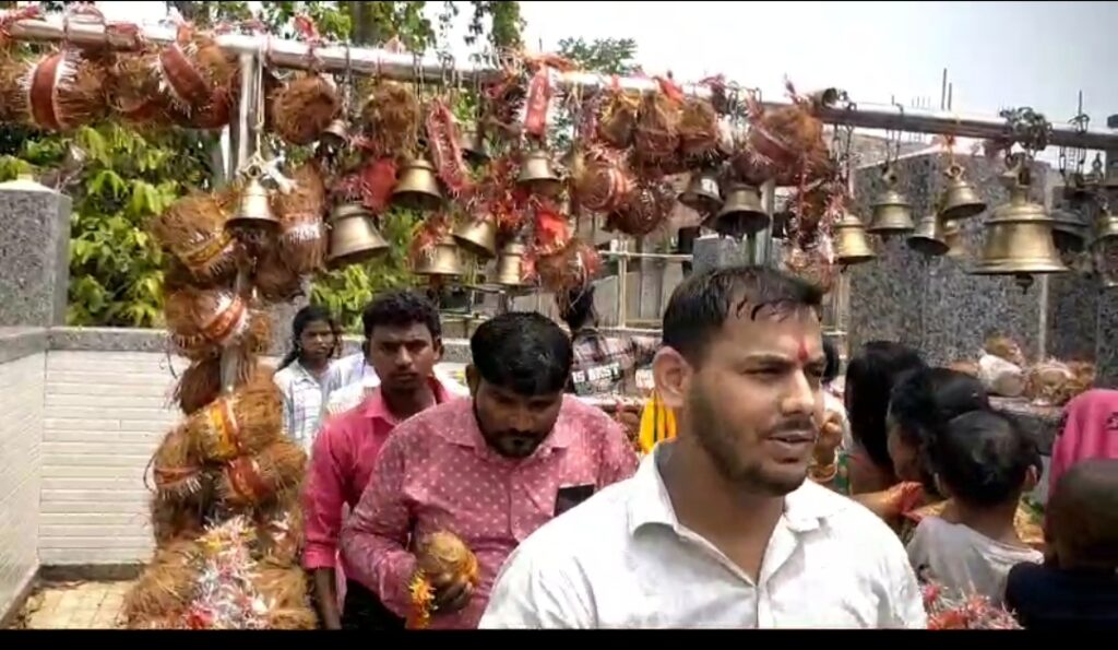 महिलाएं पूजा तो करती है मगर नहीं खाती हैं प्रसाद हाथी खेदा मंदिर का।