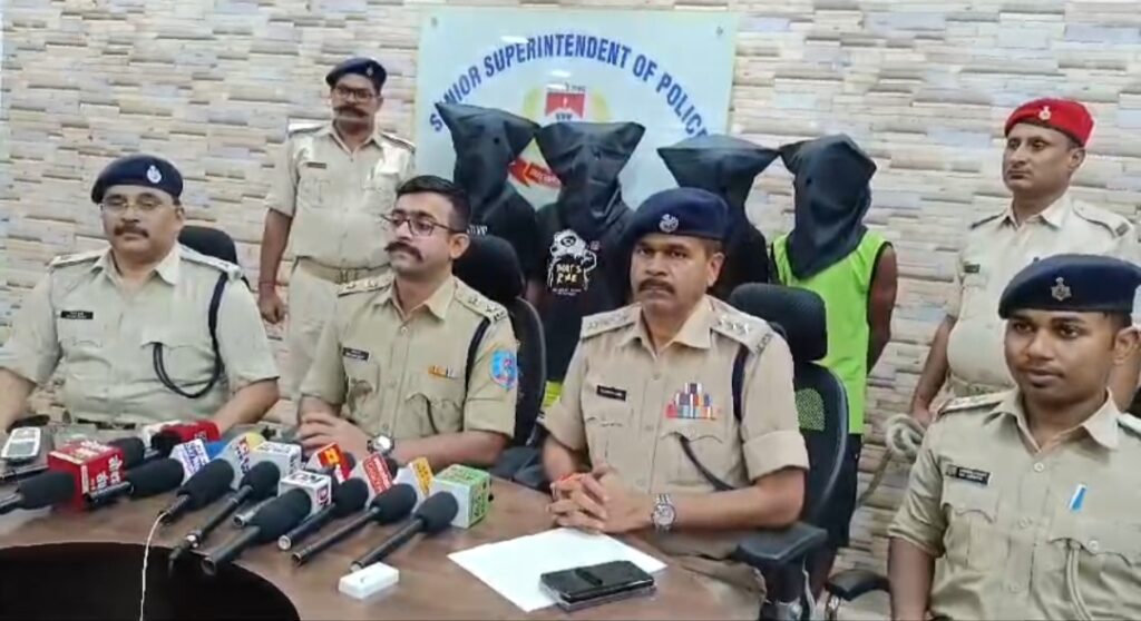 पुलिस ने बाइक चोर गिरोह का किया भंडाफोड़ चार अभियुक्त गिरफ्तार, पांच चोरी किए गए मोटरसाइकिल बरामद